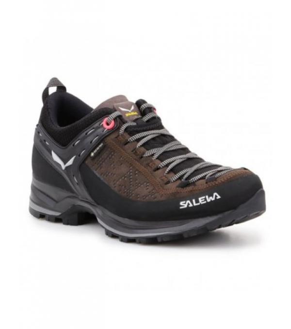 Salewa WS MTN Trainer W 61358-0991 παπούτσια Ιδιότητες: Άνετα, ευέλικτα και υποστηρικτικά Υπάρχει προστατευτικό ελαστικό κάλυμμα κάτω από τα κορδόνια Ένα ειδικό kr κάτω από το πόδι, η πολυλειτουργική εξωτερική σόλα Vibram παρέχει ευελιξία και σταθερότητα σε ανώμαλο έδαφος. Έχει Τα γυναικεία παπούτσια MTN Trainer 2 διαθέτουν s Με ένθετο αφρού OrthoLite που απορροφά τους κραδασμούς και κορδόνια αναρρίχησης, μια γωνία Υλικό: Αθλητικό παπούτσι, το οποίο είναι κατασκευασμένο από το υλικό του: Σουέτ . 