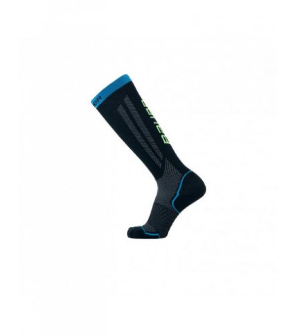 Bauer Performance Tall 1059308 ΚάλτσεςΙδιότητες:Bauer Performance Tall Κάλτσες χόκεϊ Ελαφριά και αναπνέουσα με νήμα Coolmax, συμπίεσηΗ τεχνολογία Santized® αποτρέπει την ανάπτυξη βακτηρίων που προκαλούν δυσάρεστες οσμέςΥλικό: Κάλτσες με κάλτσες για την καταπολέμηση της μόλυνσης του δέρματος και της βλάβης του δέρματος:συνθετικόΜαύρο