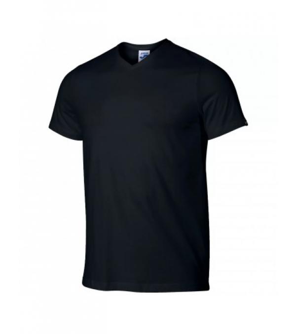 Αναλυτική περιγραφή προϊόντος: Το Joma Versalles Short Sleeve Tee 101740100 είναι ένα μοντέρνο και άνετο μπλουζάκι που θα αναβαθμίσει την γκαρνταρόμπα σας. Με τον εκλεπτυσμένο τύπωμα και το ελαφρύ ύφασμα, αυτό το μπλουζάκι είναι ιδανικό για όλες τις περιστάσεις, από την προπόνηση έως την καθημερινή εμφάνιση. Χαρακτηριστικά ή τεχνικές λεπτομέρειες προϊόντος: Αυτό το μπλουζάκι διαθέτει κοντά μανίκια και κλασικό στρογγυλό λαιμό. Είναι κατασκευασμένο από υψηλής ποιότητας ύφασμα που επιτρέπει στο δέρμα να αναπνέει και προσφέρει άνεση καθ' όλη τη διάρκεια της ημέρας. Επιπλέον, διαθέτει εξαιρετικά ανθεκτικές ραφές που εξασφαλίζουν μακροχρόνια αντοχή. Συστήνεται το προϊόν για: Αυτό το μπλουζάκι συνιστάται για όλες τις αθλητικές δραστηριότητες, όπως τρέξιμο, γυμναστική και ποδόσφαιρο. Επίσης, μπορεί να φορεθεί κατά την καθημερινή χρήση, προσφέροντας ένα στιλάτο και άνετο look. Extra Λεπτομέρειες: Το Joma Versalles Short Sleeve Tee 101740100 διατίθεται σε διάφορα χρώματα και μεγέθη, προσφέροντας μια μεγάλη ποικιλία επιλογών για κάθε γούστο και σωματότυπο. Αποκτήστε το τώρα και αναβαθμίστε την εμφάνισή σας με ένα προϊόν υψηλής ποιότητας και στυλ.