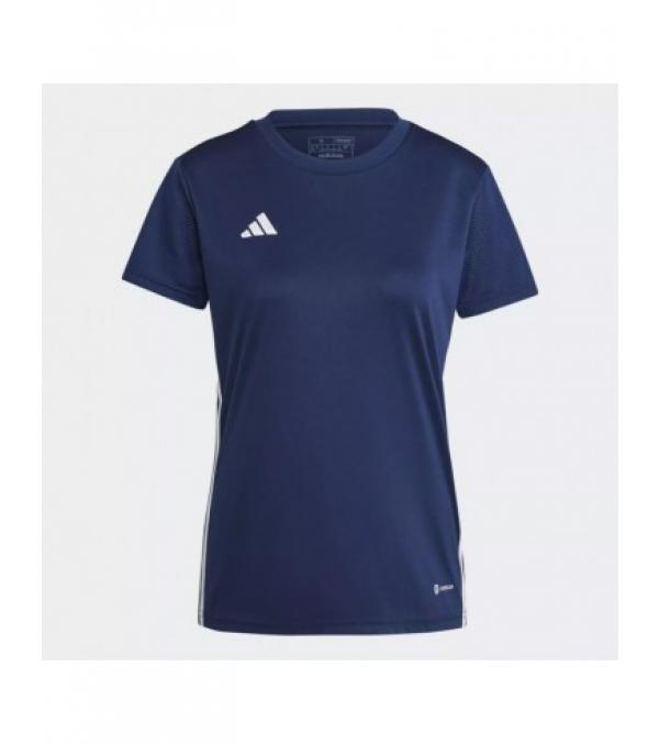 Adidas γυναικείο T-shirt Table 23 Jersey, navy blue H44531 Το γυναικείο T-shirt της adidas είναι ένα match μοντέλο που θα σας βοηθήσει να εξασφαλίσετε μακροχρόνια άνεση. Κανονικό κόψιμο με στρογγυλεμένη λαιμόκοψη. Το T-shirt είναι κατασκευασμένο από ίνες που στεγνώνουν γρήγορα και υποστηρίζονται από την τεχνολογία Aeroready που απορροφά την υγρασία. Μανίκια από πλέγμα. Οι ίνες πολυεστέρα κατασκευάζονται με διαδικασία ανακύκλωσης. Κεντημένο λογότυπο της μάρκας στο στήθος. Ρίγες στα πλαϊνά. Υλικό: Αμυγδαλωτό, με φανελάκια, που φέρουν την ένδειξη "Α": 100% ανακυκλωμένος πολυεστέρας.