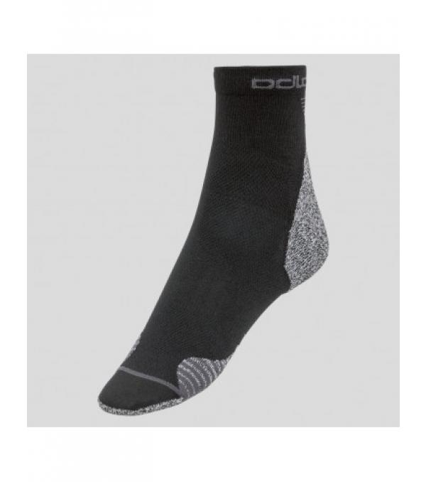 Αναλυτική περιγραφή προϊόντος: Τα Odlo Socks Quarter Ceramicool Run 76375015000 είναι μαύρα και σχεδιασμένα ειδικά για τρέξιμο. Με την τεχνολογία Ceramicool, αυτές οι κάλτσες προσφέρουν ανανέωση και δροσιά στα πόδια σας καθ' όλη τη διάρκεια της προπόνησης. Έχουν μία άνετη εφαρμογή και είναι κατασκευασμένες από υλικά υψηλής ποιότητας που εξασφαλίζουν αντοχή και άνεση. Χαρακτηριστικά ή τεχνικές λεπτομέρειες προϊόντος: - Χρώμα: Μαύρο - Τεχνολογία Ceramicool για ανανέωση και δροσιά - Κατασκευασμένες ειδικά για τρέξιμο - Άνετη εφαρμογή - Υλικά υψηλής ποιότητας Συστήνεται το προϊόν για: Οι αθλητές που αναζητούν κάλτσες που προσφέρουν δροσιά και άνεση κατά τη διάρκεια του τρεξίματος. Επίσης, κατάλληλες για κάθε είδους αθλητική δραστηριότητα που απαιτεί άνεση στα πόδια. Extra Λεπτομέρειες: Αυτές οι κάλτσες είναι ο τέλειος σύντροφος για κάθε αθλητική δραστηριότητα, προσφέροντας όχι μόνο στυλ αλλά και απόλυτη άνεση και απόδοση. Με τις τεχνολογικές καινοτομίες που προσφέρουν, αυτές οι κάλτσες θα γίνουν η αγαπημένη σας επιλογή για κάθε προπόνηση.