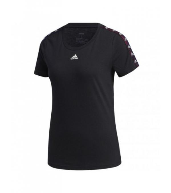  Adidas WE TPE T-shirt μαύρο GE1128 Ιδιότητες: Το μαύρο T-shirt της adidas είναι μια πρόταση για τις δραστήριες γυναίκες που περνούν όλη την ημέρα τους σε κίνηση. Το βαμβακερό ύφασμα υψηλής ποιότητας προσφέρει άνεση που διαρκεί. Κλασικό κόψιμο με στρογγυλή λαιμόκοψη. Διακοσμητική ταινία στους ώμους με το λογότυπο της adidas. Υλικό: Πλαστική, με το οποίο είναι κατασκευασμένο το μπλουζάκι, το οποίο φέρει το χρώμα του: 100% βαμβάκι 
