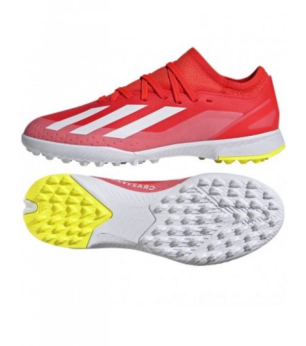 Αναλυτική περιγραφή προϊόντος: Τα παπούτσια Adidas X CRAZYFAST League Jr TF IF0679 είναι σχεδιασμένα ειδικά για μικρούς ποδοσφαιριστές που θέλουν να ξεχωρίζουν στο γήπεδο. Με μοντέρνο design και χρώματα που τραβούν την προσοχή, αυτά τα παπούτσια θα κάνουν τον κάθε παίκτη να νιώθει σαν πραγματικό αστέρι. Χαρακτηριστικά ή τεχνικές λεπτομέρειες Προϊόντος: Τα Adidas X CRAZYFAST League Jr TF IF0679 διαθέτουν ειδική εξωτερική σόλα που προσφέρει άριστο κράτημα σε τεχνητές επιφάνειες, ενώ η εσωτερική επένδυση προσφέρει άνεση και σταθερότητα κατά τη διάρκεια του παιχνιδιού. Συστήνεται το προϊόν για: Το προϊόν συνιστάται για παιδιά που αγαπούν το ποδόσφαιρο και θέλουν να έχουν την καλύτερη δυνατή απόδοση στο γήπεδο. Με τα παπούτσια Adidas X CRAZYFAST League Jr TF IF0679, κάθε μικρός ποδοσφαιριστής θα νιώσει σαν πραγματικός πρωταθλητής. Extra Λεπτομέρειες: Διατίθεται σε μεγέθη που καλύπτουν τις ανάγκες κάθε παιδιού, με εξαιρετική ποιότητα κατασκευής που εξασφαλίζει μακροχρόνια αντοχή και απόδοση. Τα Adidas X CRAZYFAST League Jr TF IF0679 είναι η ιδανική επιλογή για τους μικρούς αθλητές που θέλουν να ξεχωρίσουν στο γήπεδο.