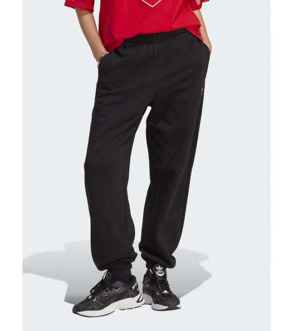 adidas Παντελόνι φόρμας Essentials Fleece IA6437 Μαύρο Regular Fit