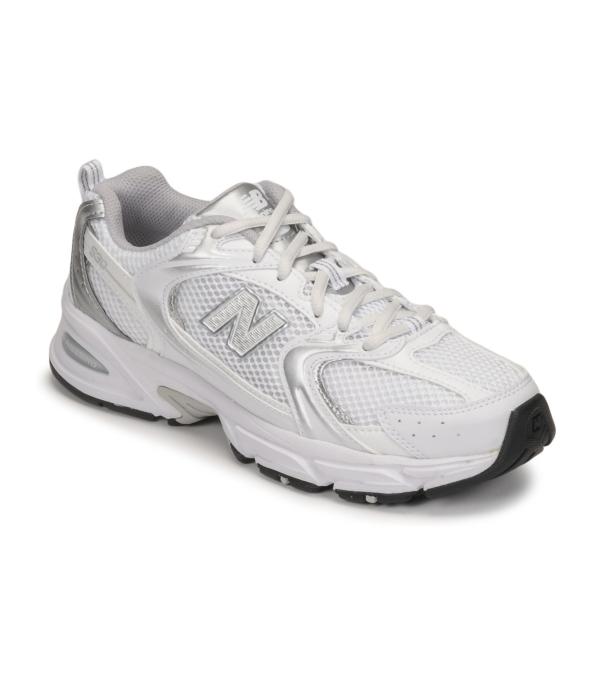 Xαμηλά Sneakers New Balance 530 Άσπρο Διαθέσιμο για άνδρες. 40,41 1/2,44 1/2,39 1/2. 