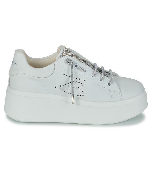 Xαμηλά Sneakers Tosca Blu VANITY Άσπρο Διαθέσιμο για γυναίκες. 38,40. Επένδυση μερικώς βαμβακερή