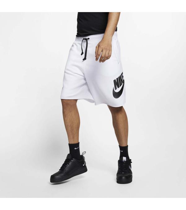 Άνετο και Απαλό Το Nike Sportswear Men's Shorts είναι σχεδιασμένο από απαλά υφάσματα και ήρθε να γίνει η Νο1 επιλογή σου χαρίζοντας μοναδική άνεση και στυλ. Απογείωσε κάθε sporty ή casual look με αυτό το κομμάτι.Τα Χαρακτηριστικά του • Σύνθεση: 59% βαμβάκι / 23% ρεϊγιόν / 18% πολυεστέρας • Χαλαρή εφαρμογή • Πλαϊνές τσέπες • Ελαστική μέση με ρυθμιζόμενο κορδόνιExtra Πληροφορίες • Nike λογότυπο στο πλάι • Χρώμα: ΛευκόΦροντίδα • Πλένεται στο πλυντήριο