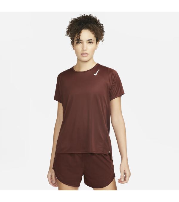 Το t-shirt Nike Dri-FIT Race έχει ανάλαφρο ύφασμα και κομψή σχεδίαση που σε βοηθούν να τρέχεις με ταχύτητα προς τη γραμμή του τερματισμού. Το διχτυωτό υλικό στα κατάλληλα σημεία εξασφαλίζει δροσερή εφαρμογή σε κάθε βήμα. Αυτό το προϊόν είναι φτιαγμένο από 100% ίνες ανακυκλωμένου πολυεστέρα. Πληροφορίες • Σύνθεση: 100% ανακυκλωμένος πολυεστέρα • Κανονική εφαρμογή • Τεχνολογία Dri-FIT που απομακρύνει την υγρασία από το δέρμα • Ανακλαστικές λεπτομέρειες • Ανάλαφρο ύφασμα για διαπνοή • Στρογγυλή λαιμόκοψη • Κοντά μανίκια Extra Λεπτομέρειες • Λογότυπο Nike • Χρώμα: Καφέ