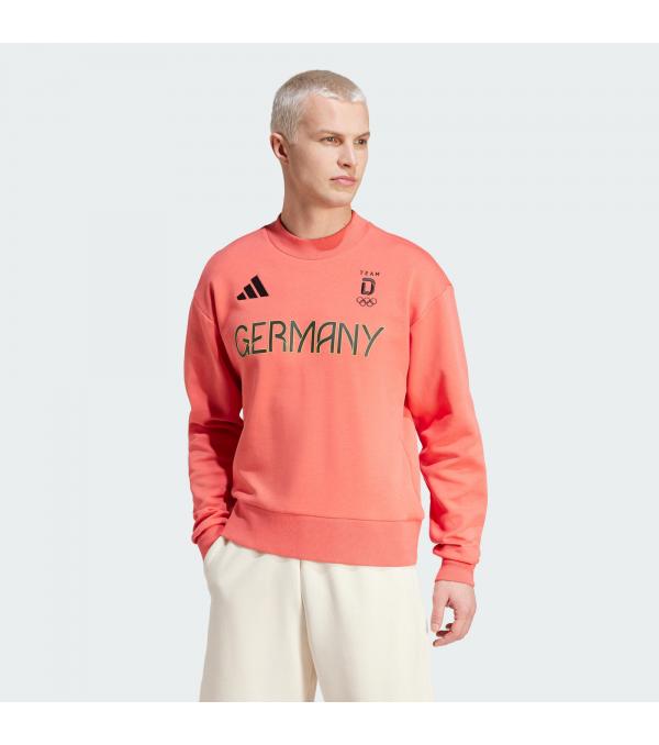 Όπου κι αν σε βγάλει το ομαδικό σου πνεύμα, αυτή η adidas Team Germany μπλούζα σου χαρίζει άνεση. Το ύφασμα με βαμβάκι σου προσφέρει απαλότητα είτε βρίσκεσαι στις κερκίδες είτε στο γυμναστήριο. Το όνομα της ομάδας στην μπροστινή πλευρά και το μεγάλο σχέδιο στην πίσω πλευρά δείχνουν ποιον στηρίζεις.Χρησιμοποιούμε ανακυκλωμένα υλικά και βοηθάμε στη μείωση των απορριμμάτων. Τα ανανεώσιμα υλικά βοηθούν επίσης να μειώσουμε τη χρήση μη ανανεώσιμων πόρων. Τα προϊόντα μας που κατασκευάζονται από ανακυκλωμένα και ανανεώσιμα υλικά, περιέχουν τουλάχιστον 70% του συνόλου αυτών των υλικών.Πληροφορίες• This model is 186 cm and wears a size 50. Their chest measures 98 cm and the waist 75 cm.• Κανονική εφαρμογή• Στρογγυλή rib λαιμόκοψη• 57% βαμβάκι, 33% ανακυκλωμένος πολυεστέρας, 10% ανακυκλωμένο βαμβάκι διπλής πλέξης• Rib τελείωμα και μανσέτες• Τυπωμένο (screenprinted) σήμα της Team Germany• Τυπωμένο (screenprinted) σχέδιο στην πίσω πλευρά• Περιέχει τουλάχιστον 70% ανακυκλωμένο και ανανεώσιμο υλικό• Χρώμα: ΚόκκινοΦροντίδα• Απαγορεύεται το λευκαντικό• Απαγορεύεται το στεγνό καθάρισμα• Απαγορεύεται η χρήση στεγνωτηρίου• Χρησιμοποιήστε μόνο ήπιο απορρυπαντικό• Μην σιδερώνετε το σχέδιο• Μην χρησιμοποιείτε μαλακτικό• Πλύσιμο με όμοια χρώματα• Σιδέρωμα σε χαμηλή θερμοκρασία• Χλιαρό πλύσιμο στο πλυντήριο 