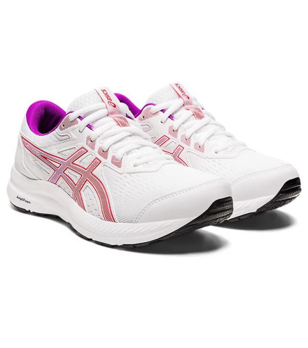 The Asics Gel-Contend 8 Women's Running Shoes offer shock absorption combining durability and support. Designed with a mesh at the top, this application extends with the natural movement of the foot and ensures excellent fit.