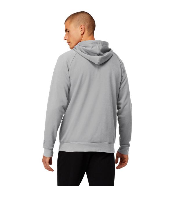 This Asics Big OTH Men's Hoodie features a French terry fabric that's complemented with a kangaroo pocket in the front and drawstrings at the hood. Additionally, this hoodie is accented with bold Asics branding across the chest.