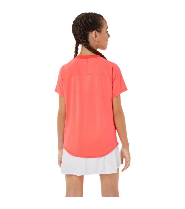 This short sleeve top's ventilation properties are designed to help youth athletes keep dry on the tennis court. It features a quick-drying fabric that's designed to help keep the top lightweight and comfortable.