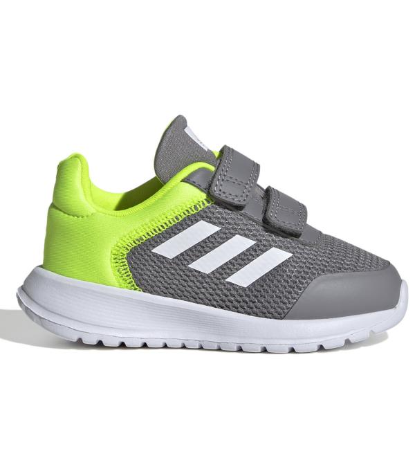 Do up the hook-and-loop straps in these infants' adidas shoes and let your little one scoot away and play. The EVA unitsole adds support while they crawl, and later, try to stand. Like their teddy bear or the dog, these shoes are the perfect companion for their everyday adventures.