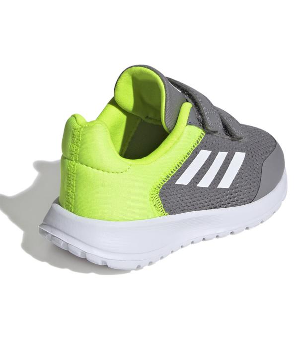 Do up the hook-and-loop straps in these infants' adidas shoes and let your little one scoot away and play. The EVA unitsole adds support while they crawl, and later, try to stand. Like their teddy bear or the dog, these shoes are the perfect companion for their everyday adventures.