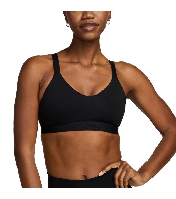 Be unapologetic while you crush your goals in this sleek, secure sports bra. Great for training workouts and dance classes, medium support gives you a snug hold that helps keep everything in place. Smooth, quick-drying fabric gives the bra a clean finish so you can wear it your way.