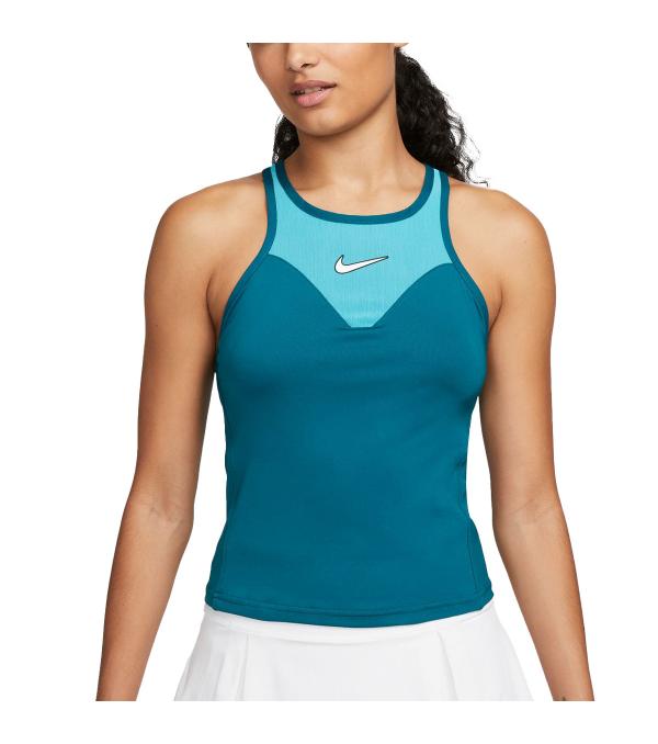 Rally on the court knowing that this fitted tank is there to breathe with you. Mesh panels and a back cutout combine with sweat-wicking tech to help keep you feeling cool and comfortable as you serve aces.