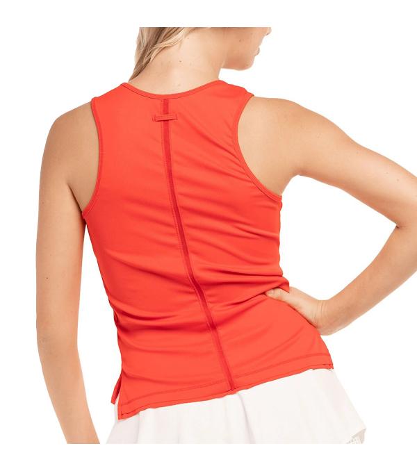 Dazzle the competition away in the Henly Ribbed Tank. This top is Lucky’s take on the latest trend this season with it’s ribbed details that hug your body and create a flattering look. The bright red color of this top will keep all eyes on you while you shine on the court.