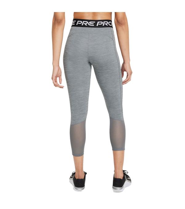 The Nike Pro 365 Leggings wrap you in soft fabric that moves as you stretch, lunge and sprint your way through your toughest workouts. The mindful design is made with at least 50% recycled polyester fibers and mesh at the calf that lets your skin breathe when the temp starts to rise.