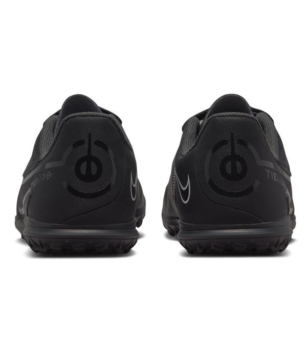 The Nike Jr. Tiempo Legend 9 Club TF is a low-profile design that's reinvented for fast play. The upper features raised areas throughout the strike zone for precise dribbling, passing and shooting, while a rubber sole helps supercharge traction on turf.