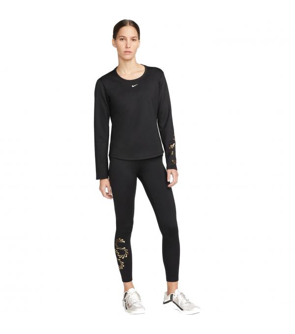 Ready for a chilly workout or to just keep you toasty—the Nike Therma-FIT One Leggings are the cozy version of our most versatile leggings. The super comfortable design wicks sweat to help you stay dry. Plus, you can’t see through the fabric, so you can feel confident knowing you’re covered.