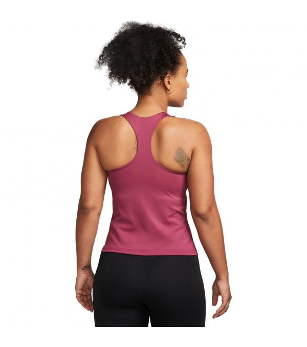 When you want it all, this tank is the pick. The iconic Swoosh bra is built in and smooth, stretchy fabric snuggly holds you, so you're set with everything you need to go from the office to the gym and back again. With sewn-in padding and a racerback silhouette, you can feel confident that nothing is shifting as you go about your day.