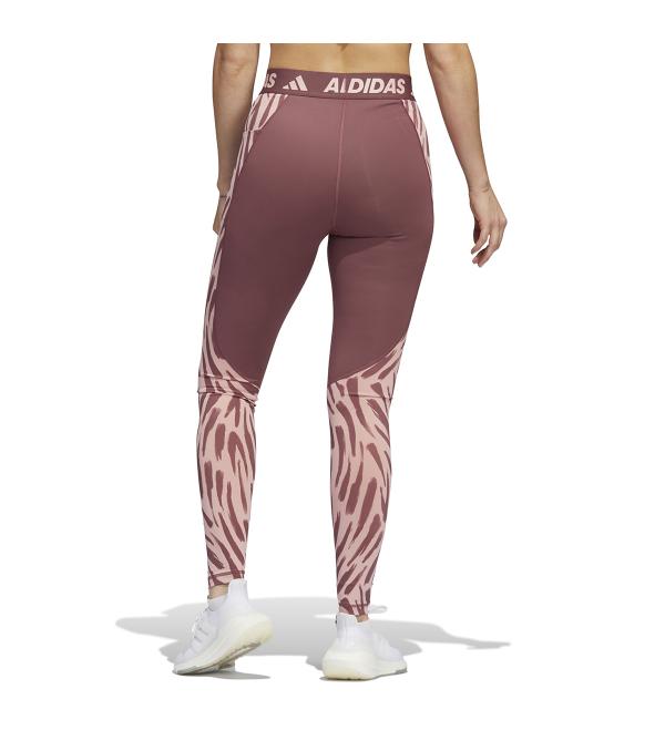 Your workout should make you feel powerful. So should your tights. The compressive design of these adidas training tights hugs you in for a locked-in feel that focuses your energy. AEROREADY absorbs moisture to keep you dry through that last set of lunges.