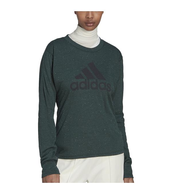 Add motivation to your mornings by keeping the adidas Badge of Sport front and centre. Made with a combination of cotton, polyester and viscose single jersey fabric, this long sleeve t-shirt drapes well and feels lightweight and soft. Layer it under your hoodie to add warmth on winter walks. Or tuck this slim-fit tee into your jeans, and look sporty even when you're ordering ice cream. 