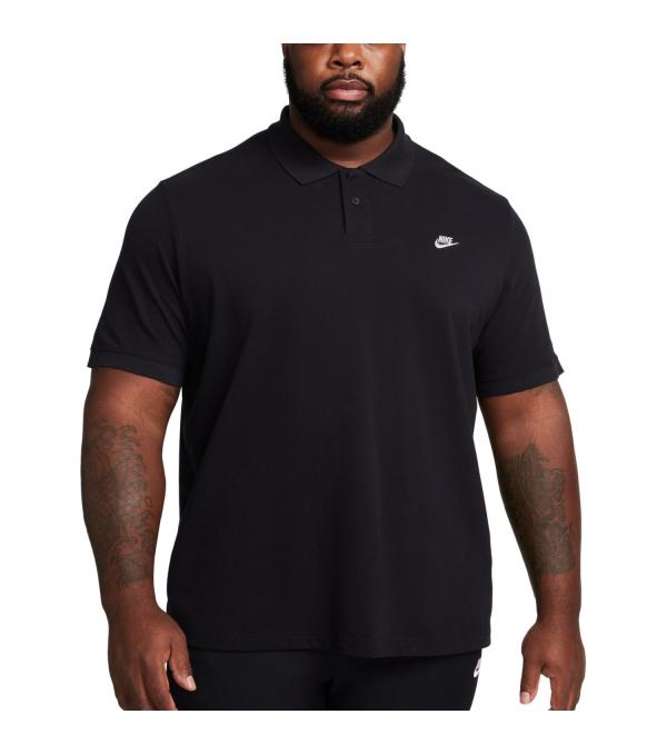From the course to the clubhouse, this classic polo from our Nike Club collection brings a signature staple into your wardrobe. The pique cotton fabric is durable and breathable while adding a bit of subtle texture to any outfit. Plus, it's designed to feel relaxed through the chest and body for an athletic fit you can layer. Pull it on with some chinos and your favorite Nike sneakers for a preppy look you can wear anywhere.