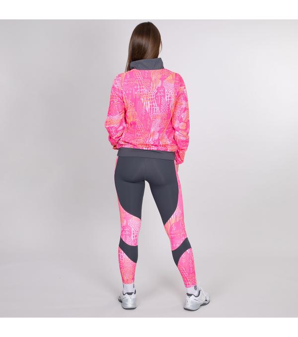 The Bidi Badu Women's Tights leggings have a flat elastic waistband for snug comfort. These tights are the ideal garment for intensive training and competitions. The close fit and the cooling material ensure that you can perform optimally.