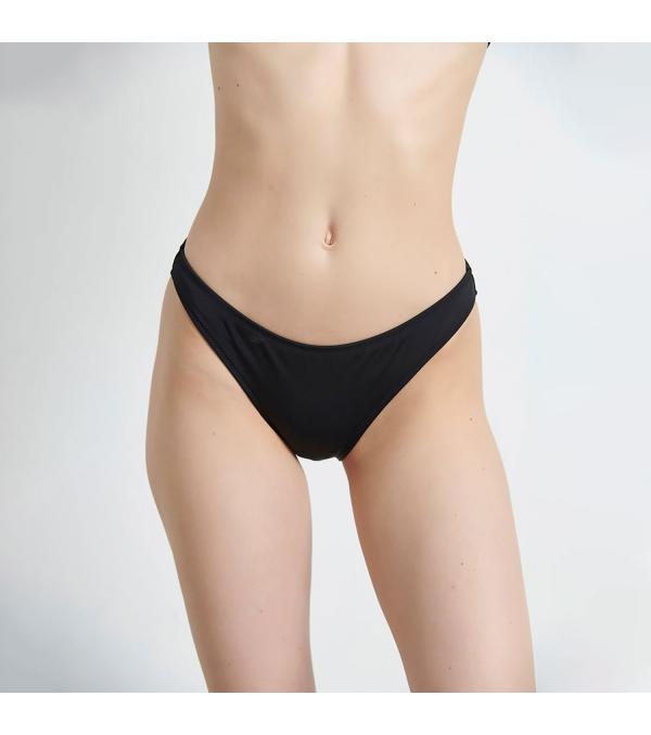 BDTK ΓΥΝΑΙΚΕΙΟ ΜΠΙΚΙΝΙ - ΚΑΤΩ ΜΕΡΟΣ Μονόχρωμο μπικίνι bottom Bodytalk Bikini Bottom Slip Black (1221-901244-00100) για μοναδικούς καλοκαιρινούς συνδυάσμους. • Κανονική γραμμή • Διακοσμείται με διακριτικό Bdtk λογότυπο στο πίσω μέρος • Σύνθεση από 80% polyamide και 20% elastane • Το μοντέλο φοράει μέγεθος Μ • Κωδικός προϊόντος : 1221-901244-00100 * Περιλαμβάνεται μόνο το κάτω μέρος.