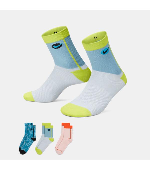 ΑΝΕΣΗ ΚΑΙ ΣΤΗΡΙΞΗ. Οι κάλτσες Nike Everyday Plus Lightweight Socks (DH5476-903) προσφέρουν στεγνή και δροσερή αίσθηση στα πόδια, χάρη στα ελαφριά νήματα που απομακρύνουν τον ιδρώτα και τα ενσωματωμένα στοιχεία κυκλοφορίας του αέρα. Η ριμπ ύφανση γύρω από την καμάρα προσφέρει αίσθηση στήριξης. Πλεονεκτήματα • Τεχνολογία απομάκρυνσης του ιδρώτα για στεγνή και άνετη αίσθηση στα πόδια. • Αεριζόμενο πλεκτό μοτίβο στο επάνω μέρος για δροσερή αίσθηση στα πόδια. • Ριμπ ύφανση γύρω από το μέσο του πέλματος για αίσθηση στήριξης. • Ενισχυμένο ύφασμα στη φτέρνα και τα δάχτυλα για μεγαλύτερη αντοχή. Λεπτομέρειες προϊόντος • Τελείωμα που διπλώνει • 94% πολυέστερ/6% νάιλον • Πλύσιμο στο πλυντήριο • Εμφανιζόμενο χρώμα: Πολύχρωμο • Κωδικός προϊόντος: DH5476-903