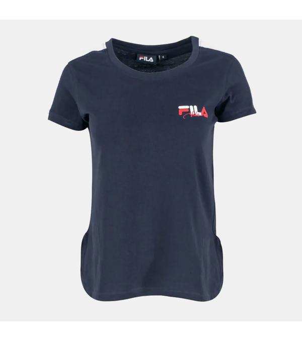 ΓΥΝΑΙΚΕΙΟ T-SHIRT FILA. Κλασικό στυλ στη βόλτα ή το γυμναστήριο με το γυναικείο κοντομάνικο μπλουζάκι Fila Nerissa T-Shirt Blue (SS22SPW007-410). • Κανονική εφαρμογή • Στρογγυλή λαιμόκοψη • Λογότυπο FILA εμπρός • Σύνθεση : 100% cotton • Κωδικός προϊόντος : SS22SPW007-410