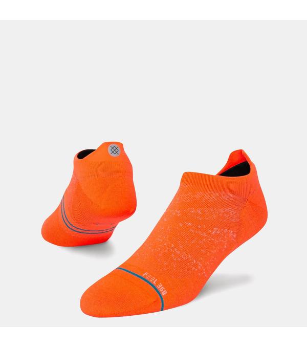 ΜΟΝΑΔΙΚΟ ΣΤΥΛ ΚΑΙ ΚΟΡΥΦΑΙΑ ΑΠΟΔΟΣΗ ΣΤΗΝ ΠΡΟΠΟΝΗΣΗ ΣΟΥ. Οι ελαφριές κάλτσες προπόνησης Stance Run Tab Socks Orange (A218A23RUN-COR) διαθέτουν μοναδικό σχεδιασμό και κορυφαία διαπνοή. • Τεχνολογία Infiknit™ για κορυφαία ανθεκτικότητα. • 75% Nylon, 16% Polyester, 4% Combed Cotton, 5% Elastomer • Κοντό μήκος λίγο κάτω από τον αστράγαλο • Διαπνέον ύφασμα • Προστασία του αστραγάλου από ανεπιθύμητες τριβές • Μεσαία αντικραδασμική προστασία • Ανακλαστικό λογότυπο • Κωδικός προϊόντος : A218A23RUN-COR We'll pick up the Tab. Ultralight and fit just right, these tab socks stay exactly where they're supposed to, all workout long.