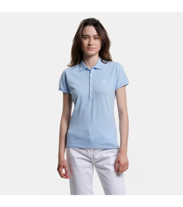 Αυτό το polo t-shirt είναι ιδανικό για κάθε περίσταση, από το πρωί που θα κάνεις τις δουλείες σου μέχρι και το βράδυ που θα πας βόλτα. Είναι κατασκευασμένο από μαλακό ύφασμα για να έχεις όλη την άνεση που σου αξίζει. Πληροφορίες • Σύνθεση: 100% βαμβάκι • Κανονική εφαρμογή • Κλασσικός γιακάς με δύο κουμπιά Extra Λεπτομέρειες • Κεντημένο Polo Ralph Lauren λογότυπο • Χρώμα: Μπλε