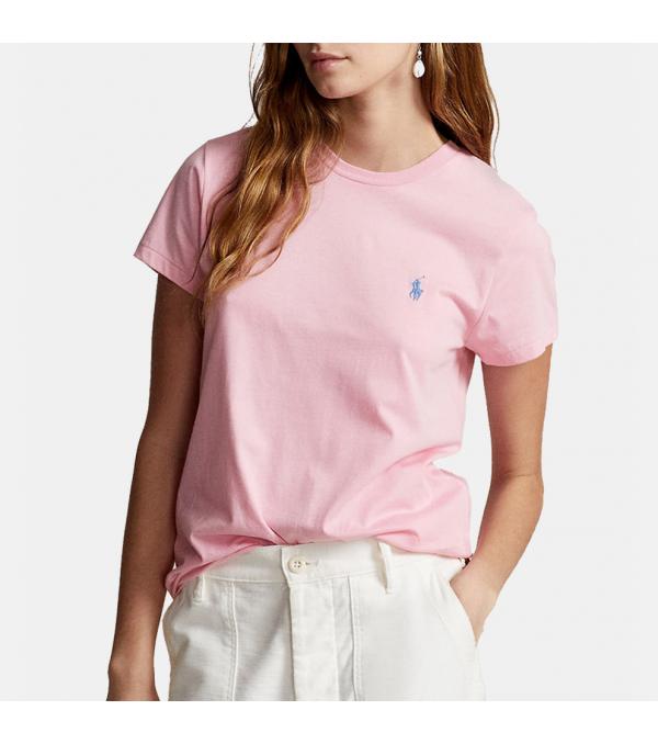 Για ένα εκπλεπτυσμένο στυλ και άνεση επίλεξε αυτό το t-shirt από την Polo Ralph Lauren. Είναι κατασκευασμένο από μαλακό βαμβάκι. Το απλό look του σου επιτρέπει να το φοράς από το πρωί έως και το βράδυ σε όλες τις περιστάσεις και στιγμές σου. Πληροφορίες • Σύνθεση: 100% βαμβάκι • Κανονική εφαρμογή • Στρογγυλή λαιμόκοψη Extra Λεπτομέρειες • Polo Ralph Lauren λογότυπο • Χρώμα: Ροζ